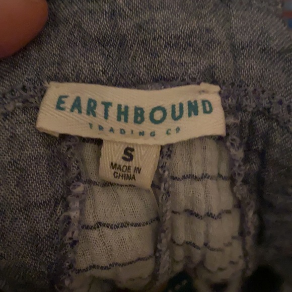 Earthbound trading co. loose overall jumper (shorts) - Picture 6 of 6